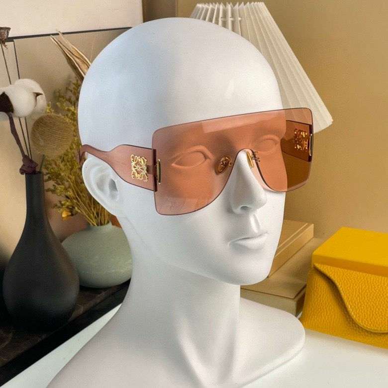 Picture of Loewe Sunglasses _SKUfw46569114fw